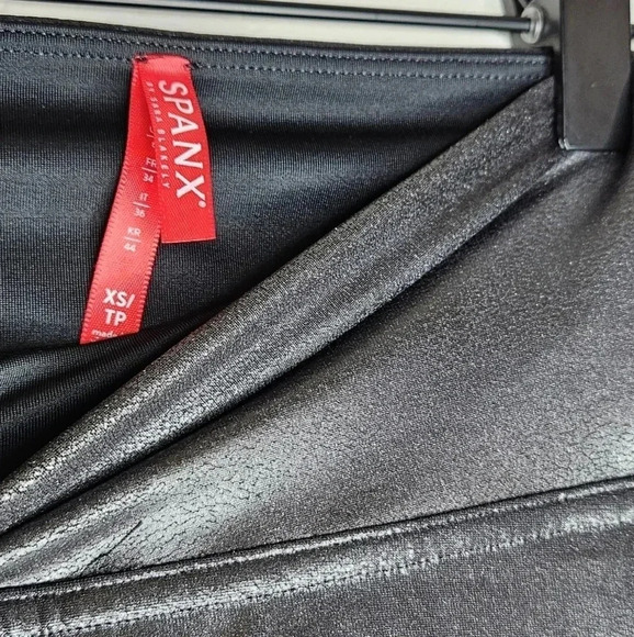 Spanx Faux Leather Leggings XS in Black - Picture 3 of 8